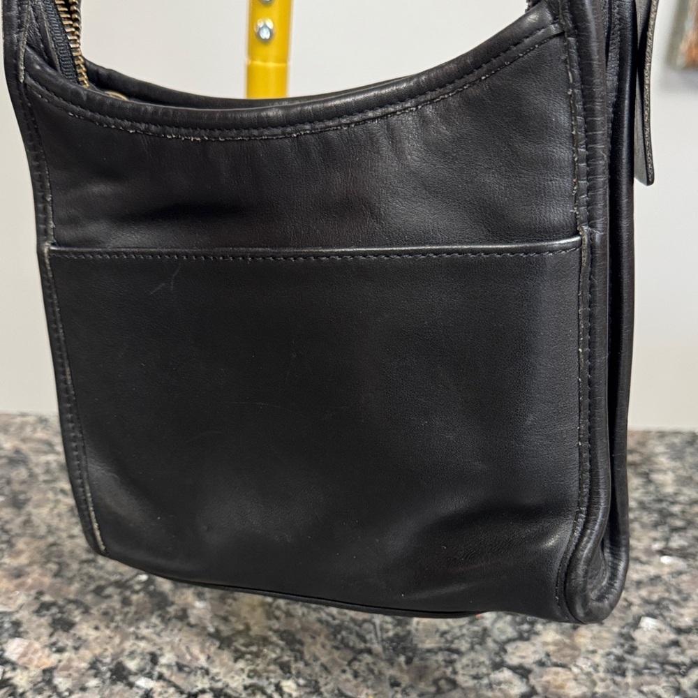 Coach vintage Y2K Janice Legacy Black Leather Bag with Gold Hardware - Picture 4 of 15
